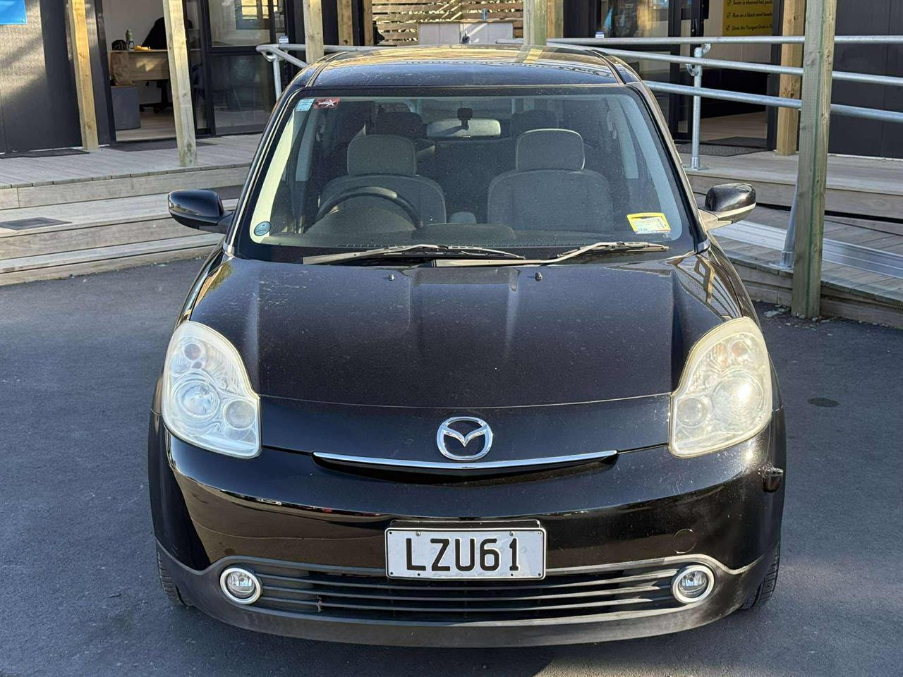 2005 Mazda Verisa