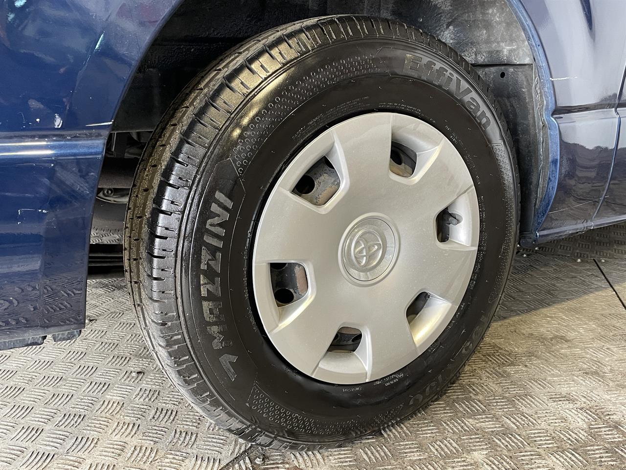 2007 Toyota Hiace