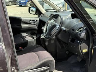2012 Nissan Serena - Thumbnail