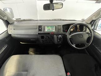 2005 Toyota Hiace - Thumbnail