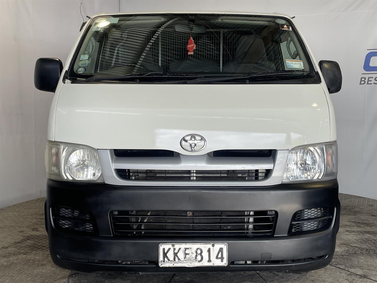 2005 Toyota Hiace