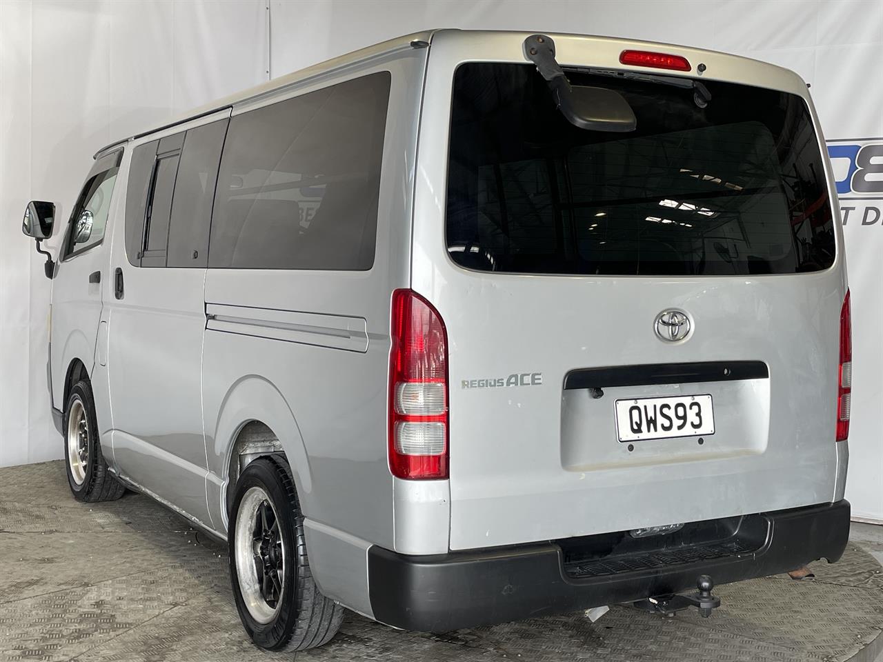 2005 Toyota Hiace