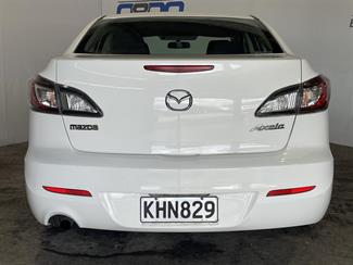 2011 Mazda Axela - Thumbnail