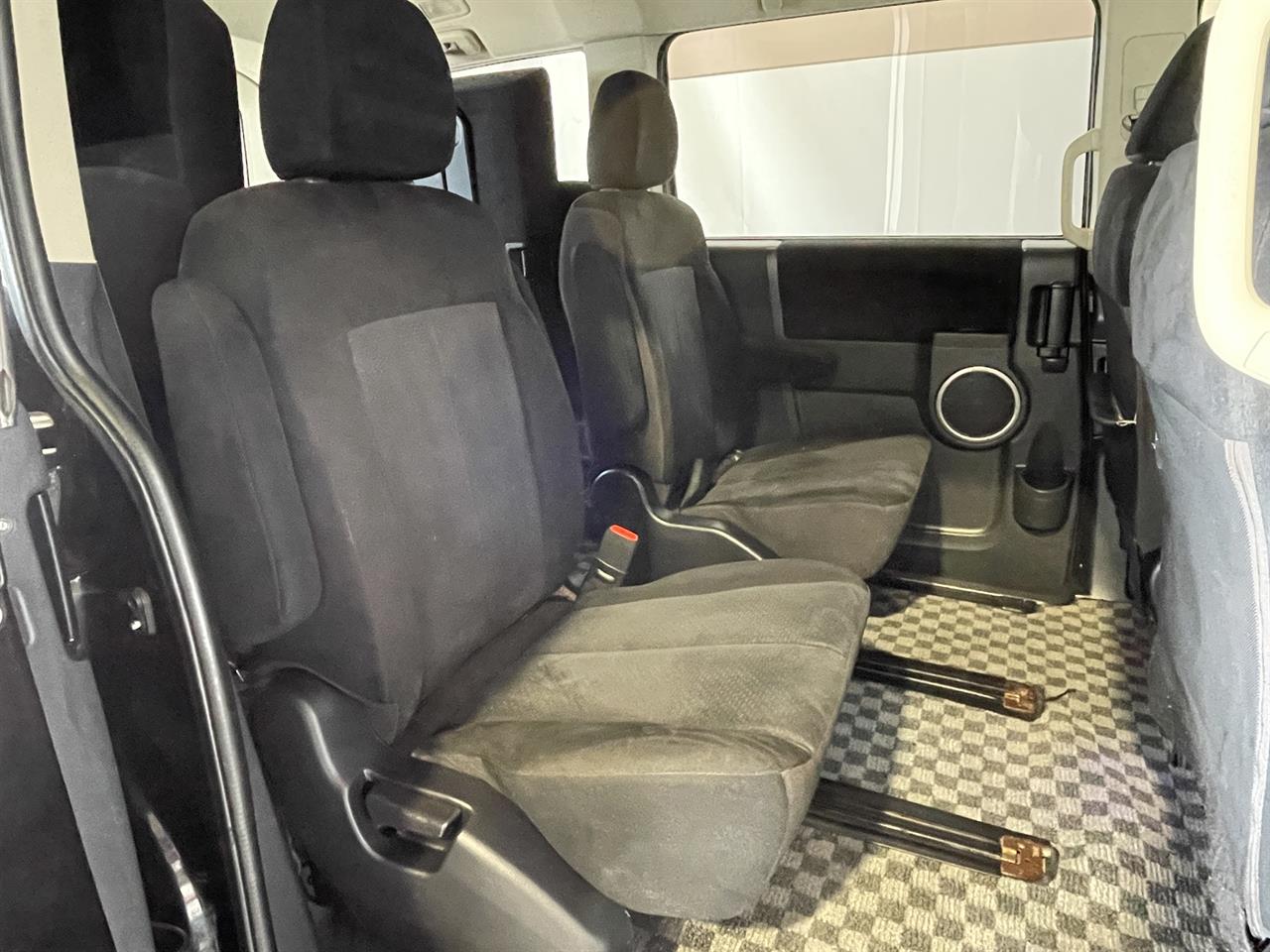 2010 Mitsubishi Delica