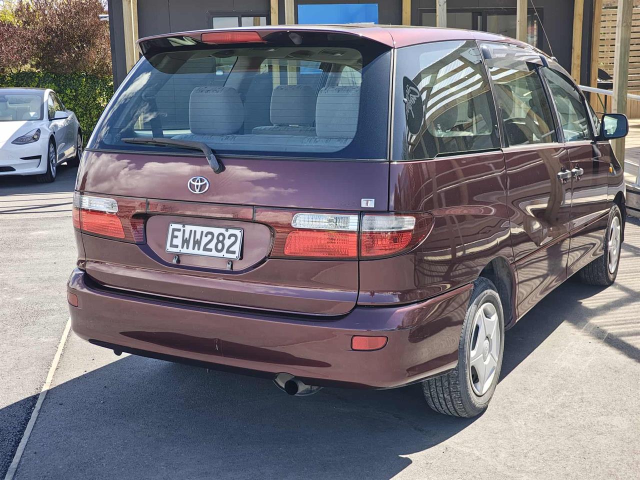 2000 Toyota Estima