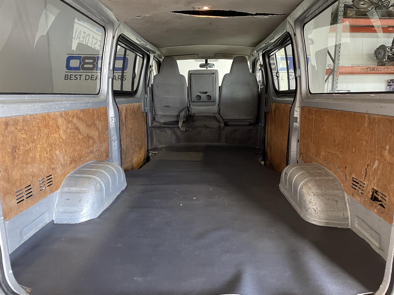 2007 Toyota Hiace