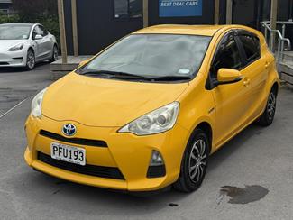 2013 Toyota Aqua - Thumbnail