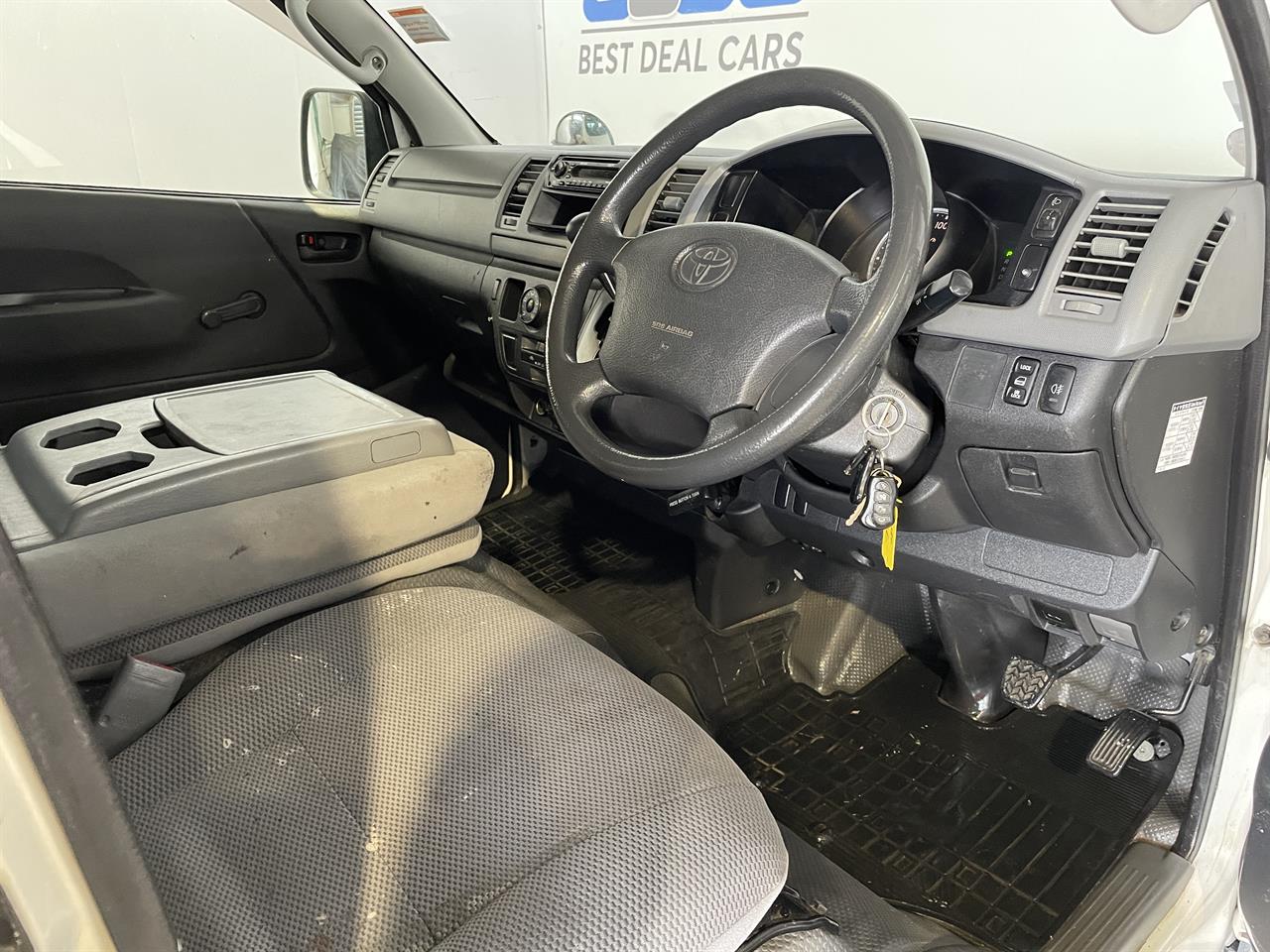 2006 Toyota Hiace