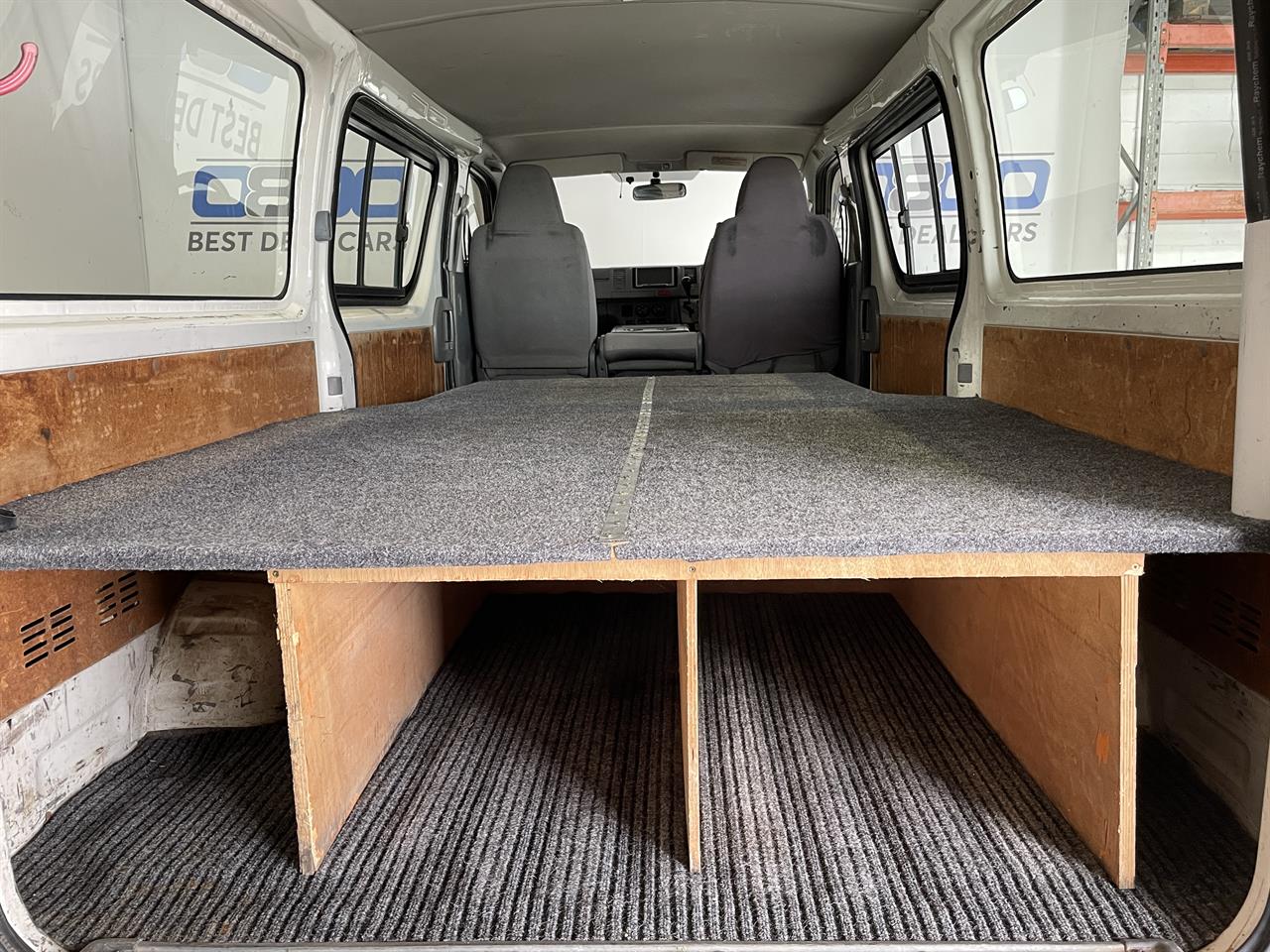 2009 Toyota Hiace