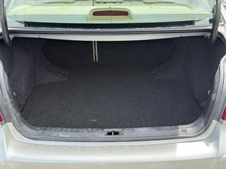 2004 Toyota Avensis - Thumbnail