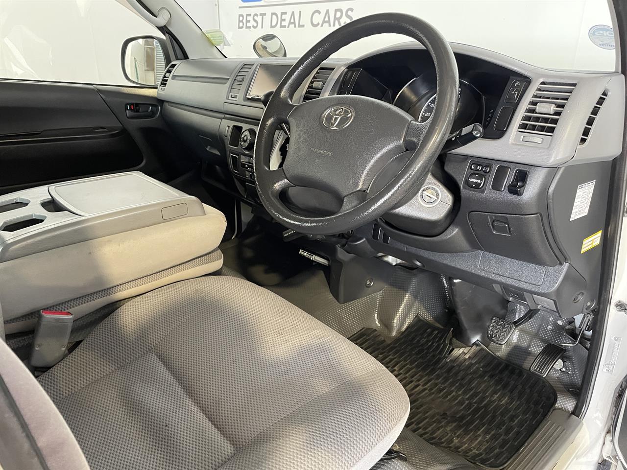 2009 Toyota Hiace