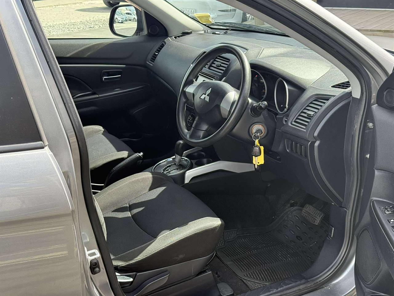 2010 Mitsubishi RVR