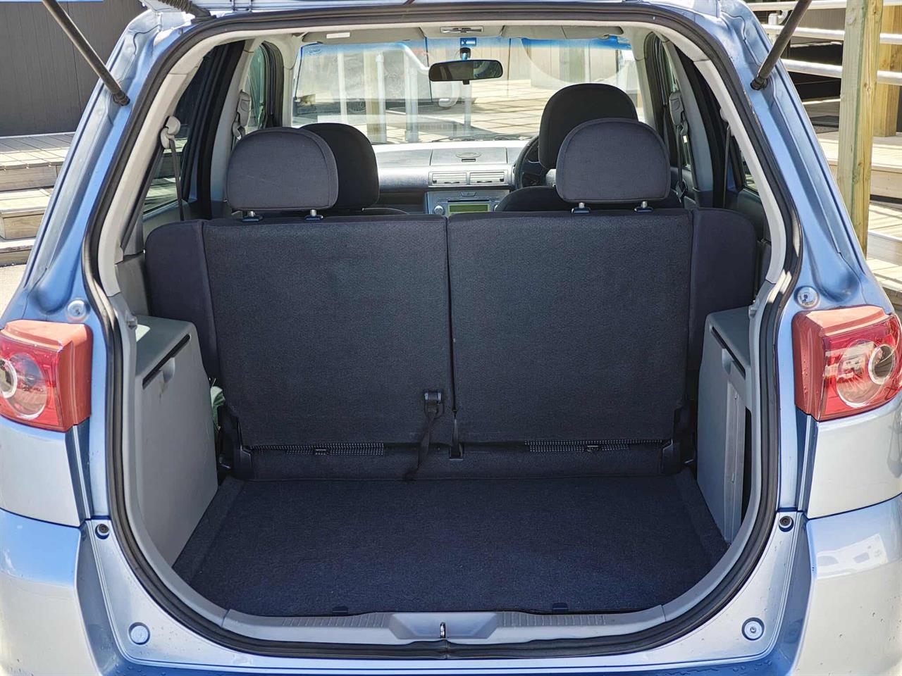 2004 Mazda Demio
