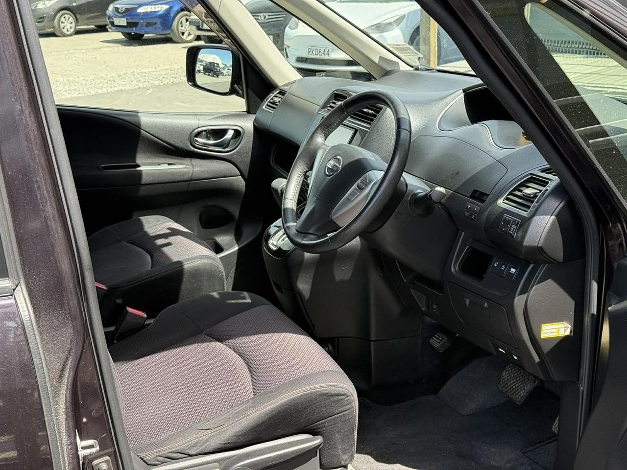 2012 Nissan Serena