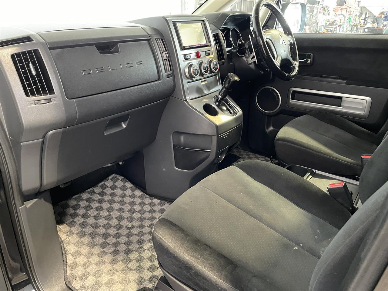 2010 Mitsubishi Delica
