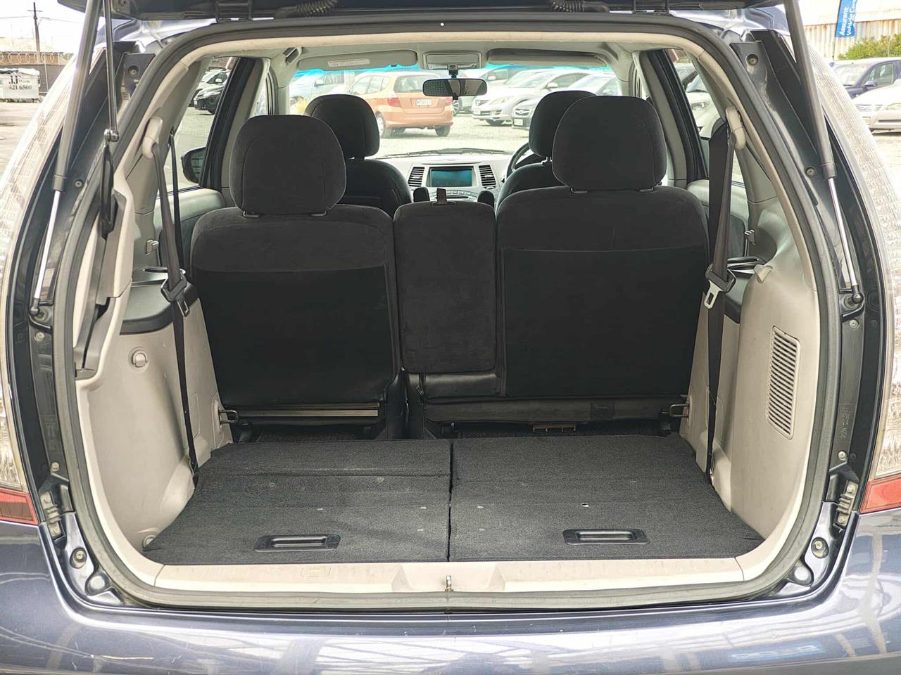 2006 Mitsubishi Grandis