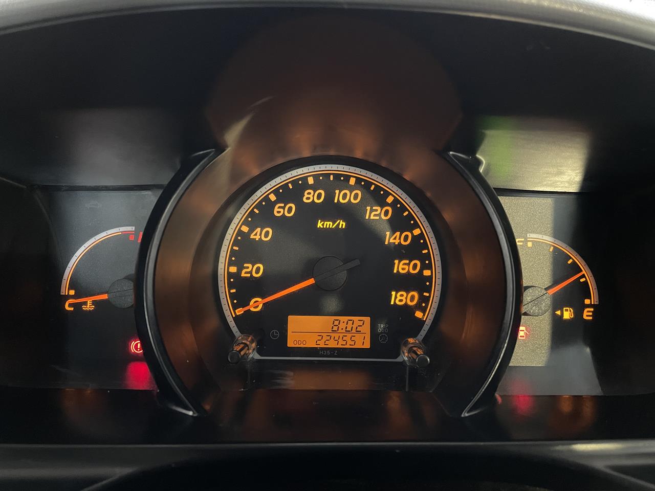 2009 Toyota Hiace