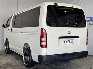 2005 Toyota Hiace - Thumbnail