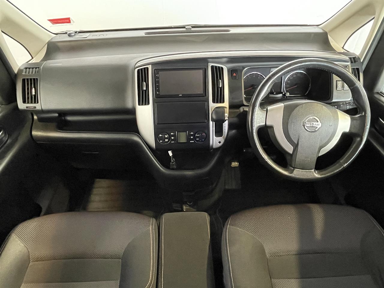 2008 Nissan Serena