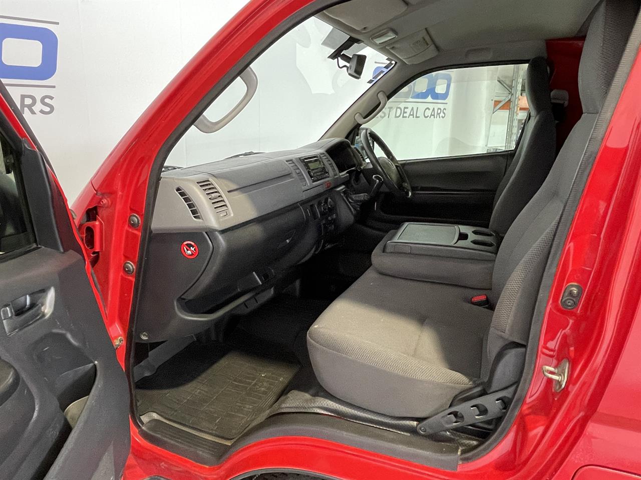 2014 Toyota Hiace