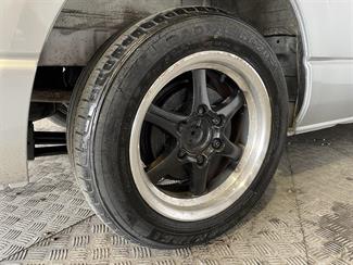 2005 Toyota Hiace - Thumbnail