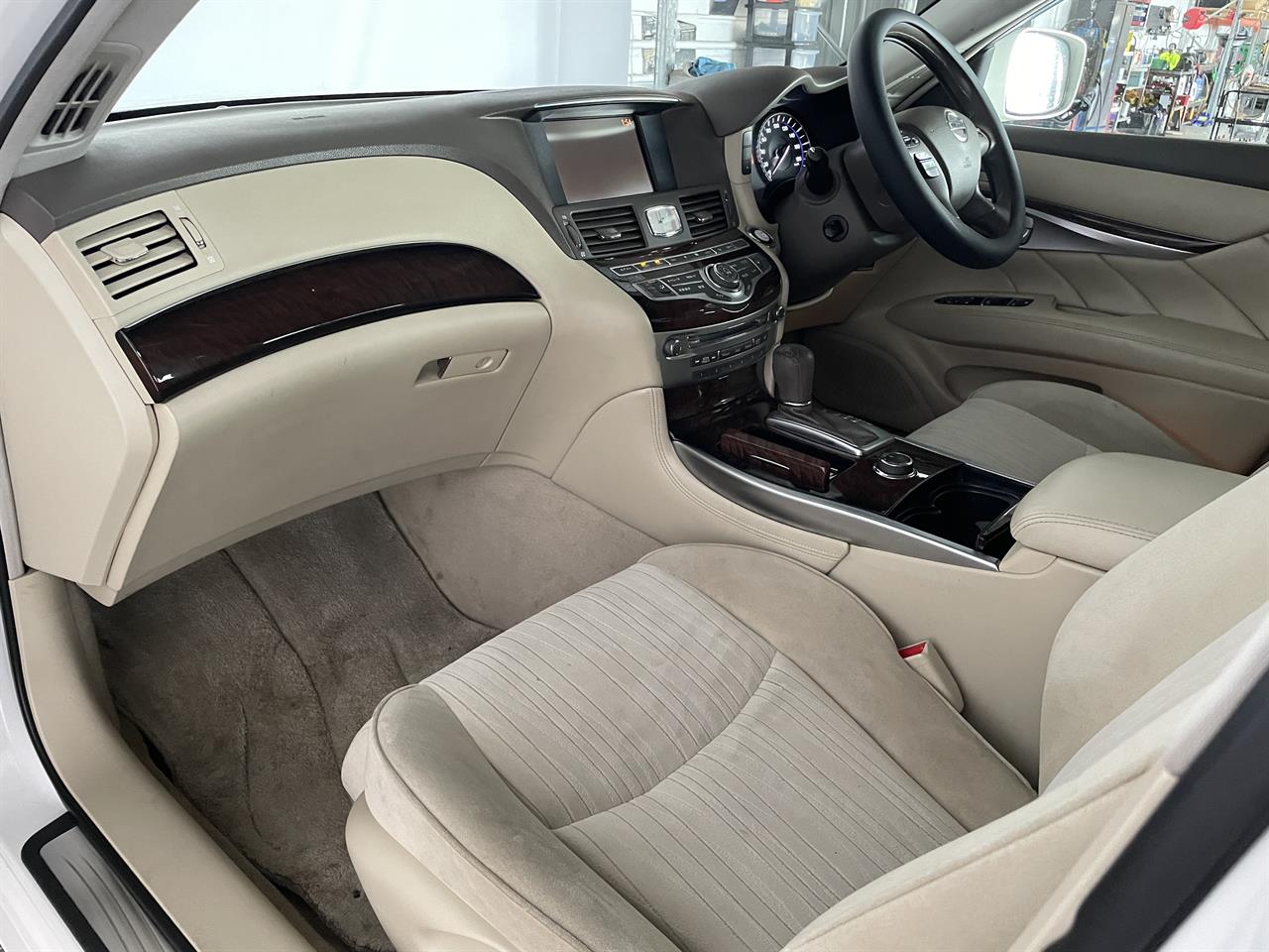 2011 Nissan Fuga