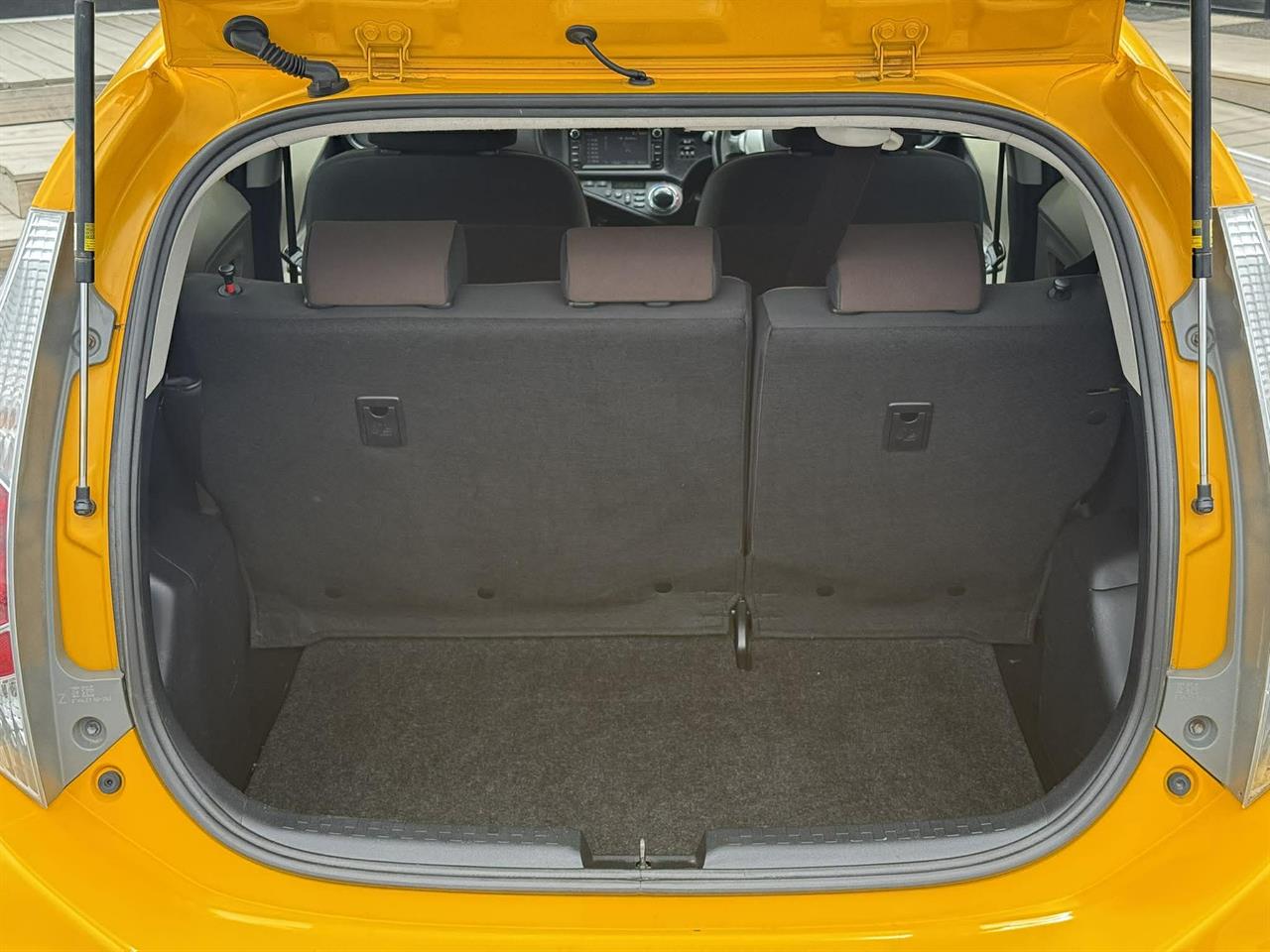 2013 Toyota Aqua