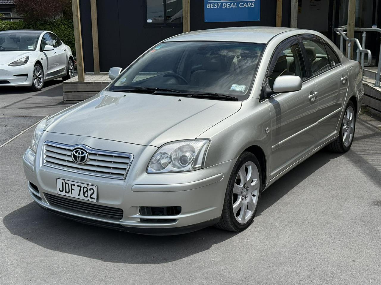 2004 Toyota Avensis