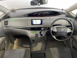 2006 Toyota Estima - Thumbnail
