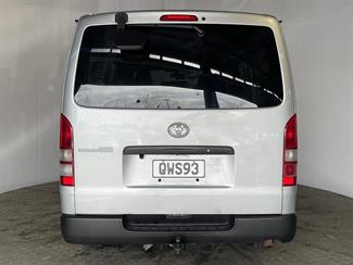 2005 Toyota Hiace - Thumbnail