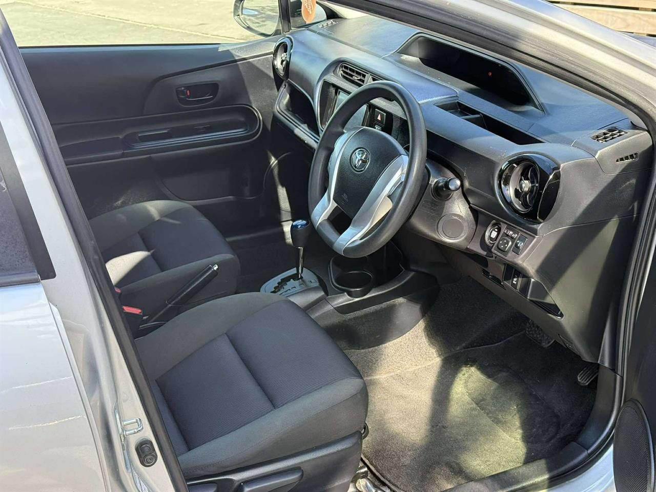 2015 Toyota Aqua
