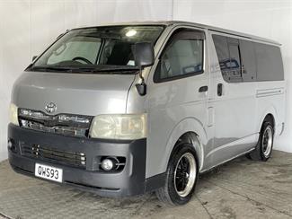 2005 Toyota Hiace - Thumbnail