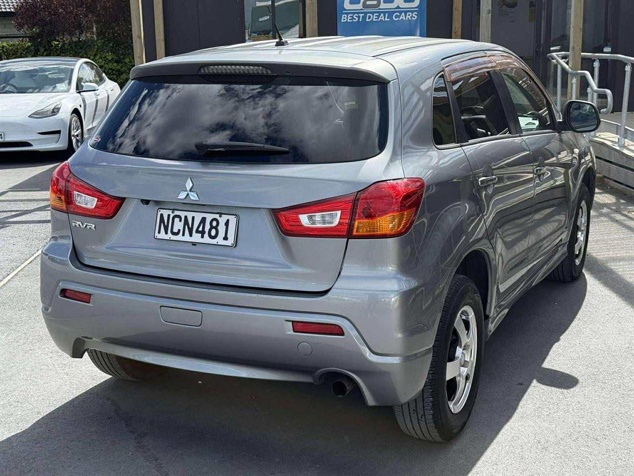 2010 Mitsubishi RVR