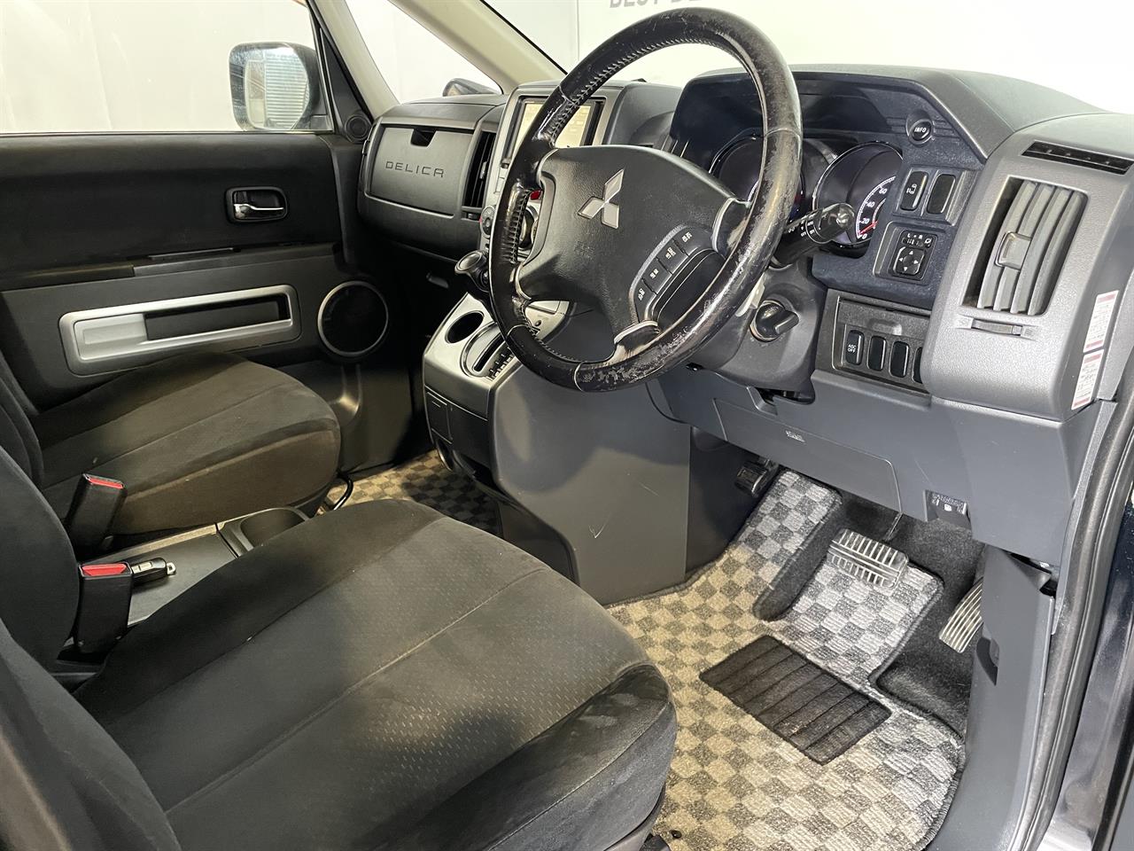 2010 Mitsubishi Delica