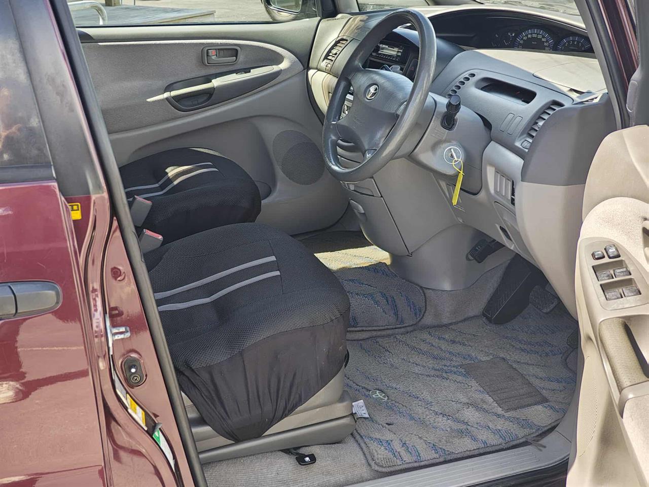 2000 Toyota Estima