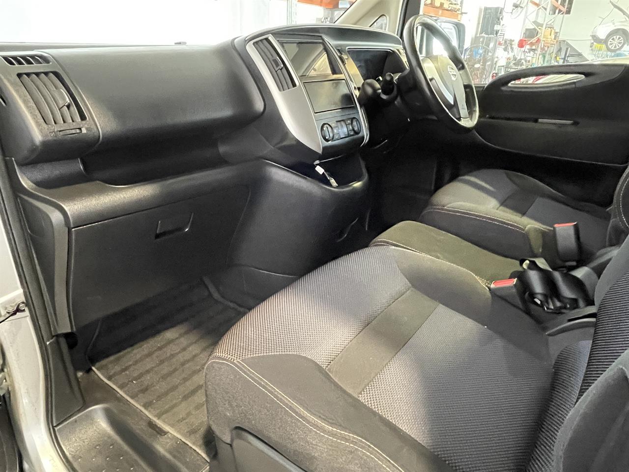 2008 Nissan Serena