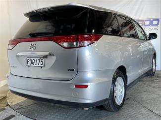 2010 Toyota Estima - Thumbnail