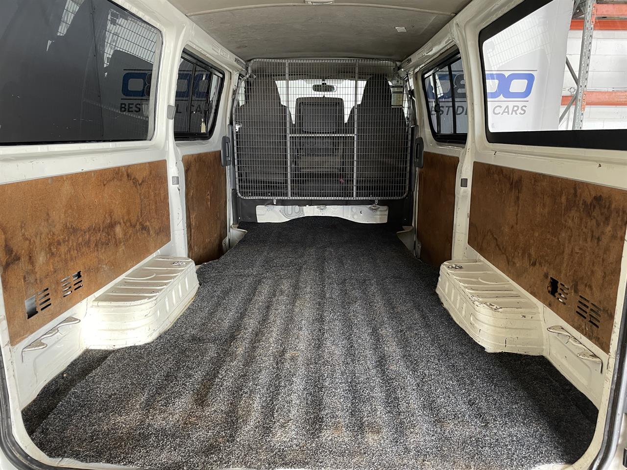 2005 Toyota Hiace