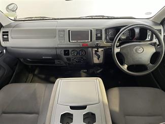 2009 Toyota Hiace - Thumbnail