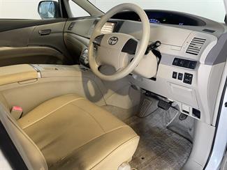 2012 Toyota Estima - Thumbnail
