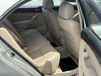2004 Toyota Avensis - Thumbnail