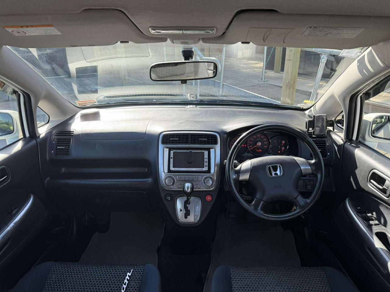 2004 Honda Stream