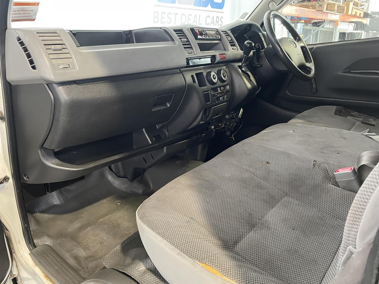 2005 Toyota Hiace