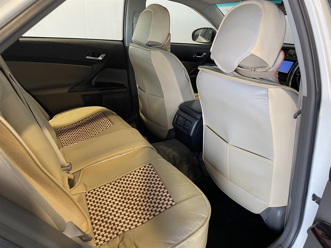 2011 Toyota Markx