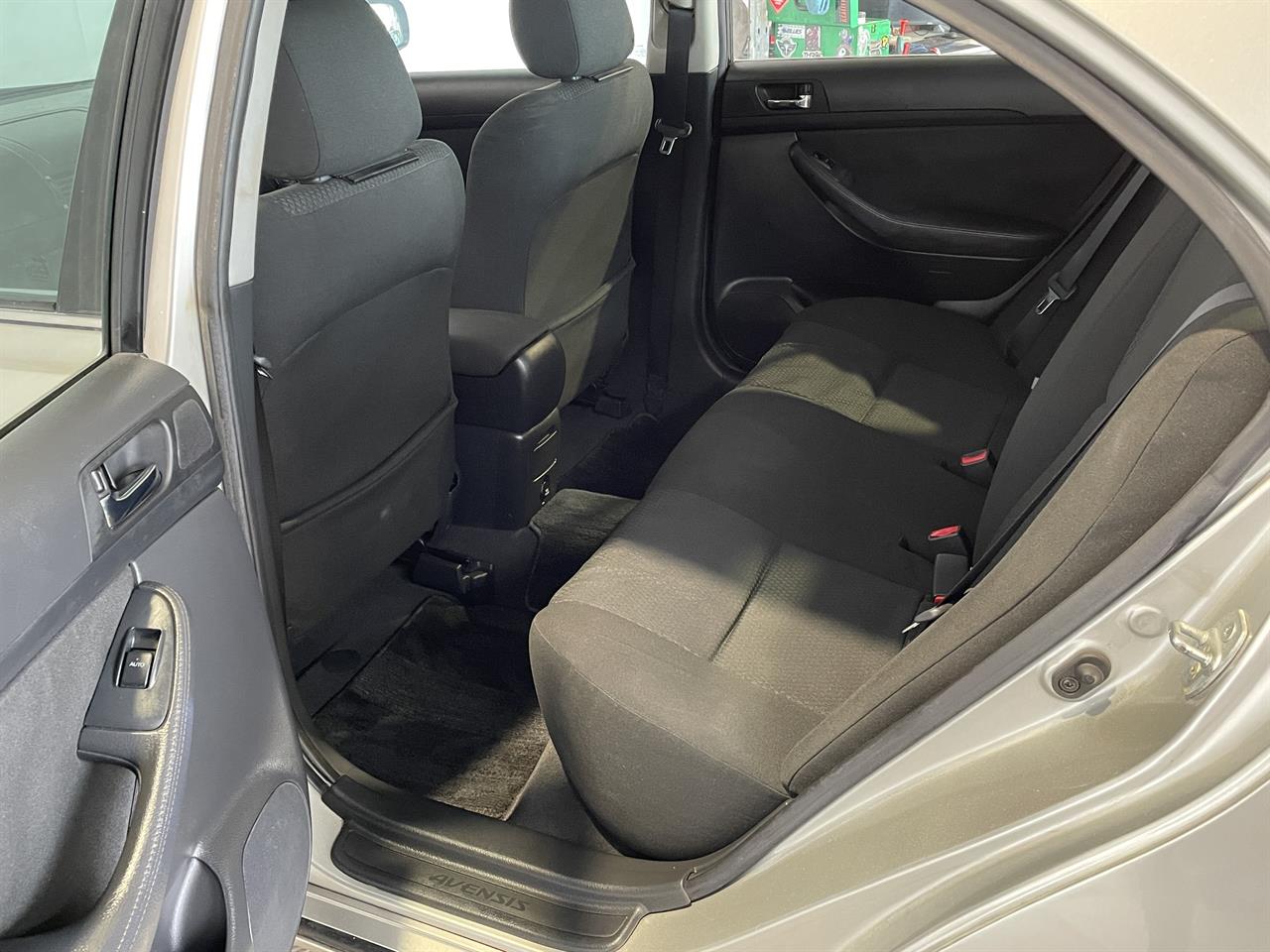 2006 Toyota Avensis