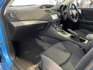 2009 Mazda Axela - Thumbnail
