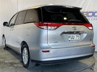 2010 Toyota Estima - Thumbnail