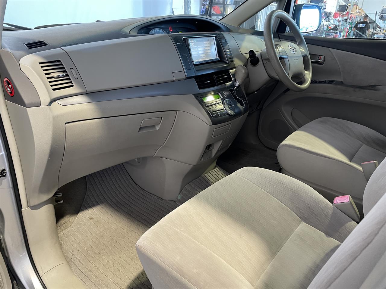 2010 Toyota Estima