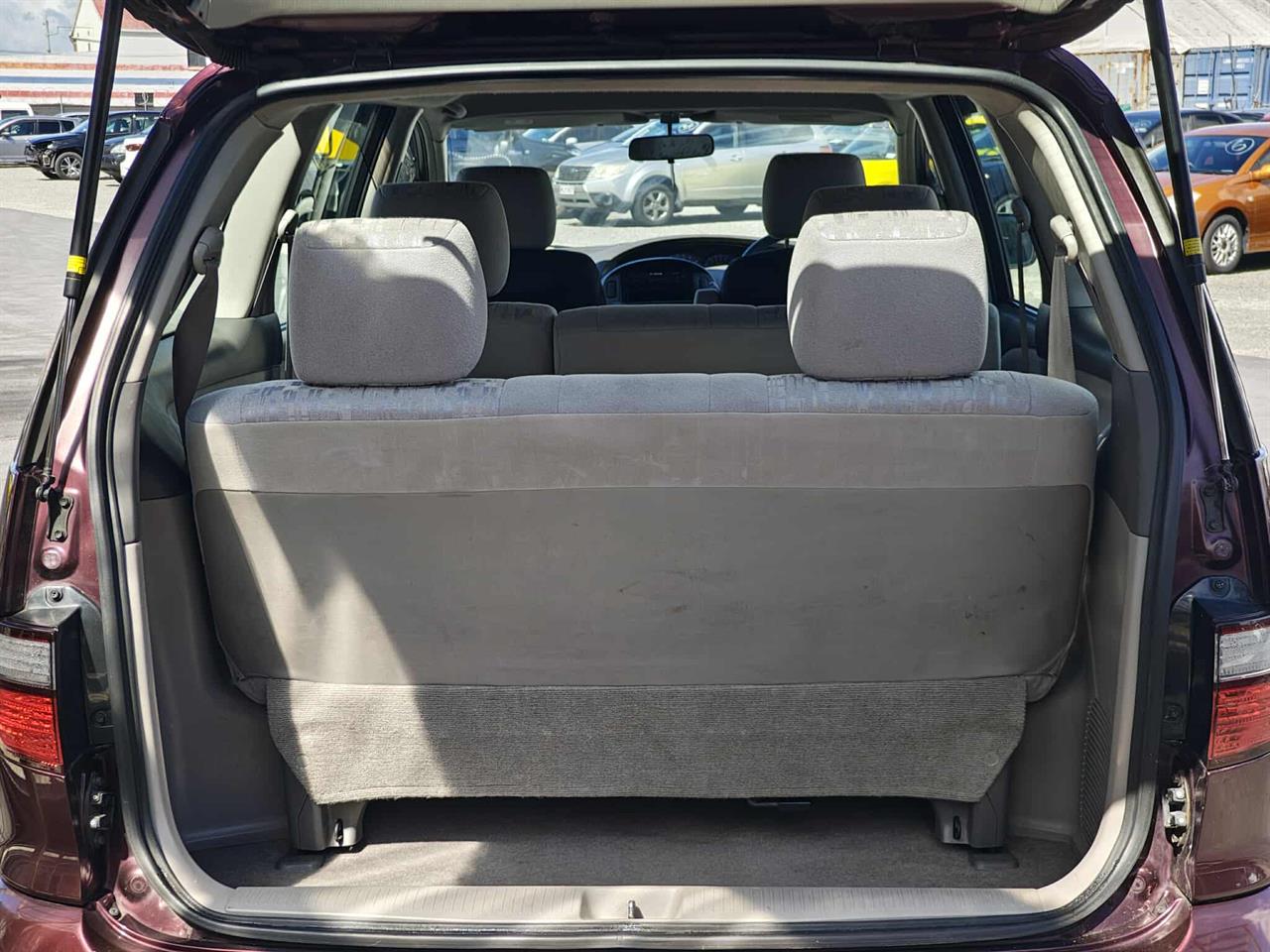 2000 Toyota Estima