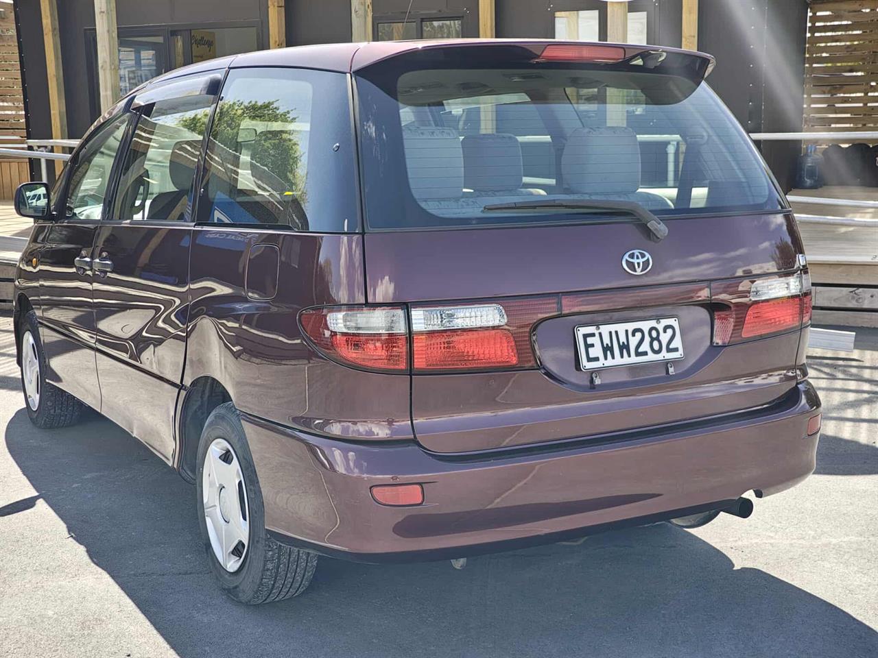 2000 Toyota Estima